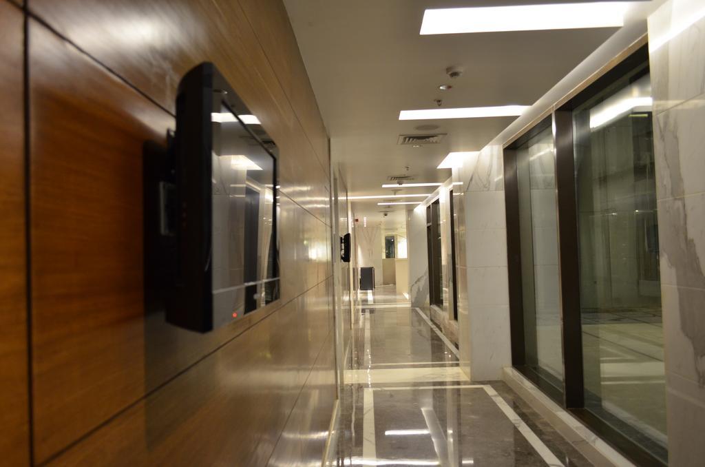 Hotel The Umrao Nowe Delhi Zewnętrze zdjęcie