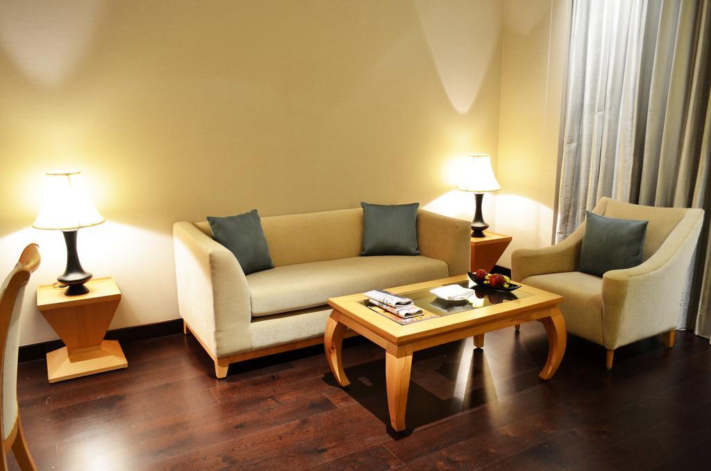 Hotel The Umrao Nowe Delhi Zewnętrze zdjęcie
