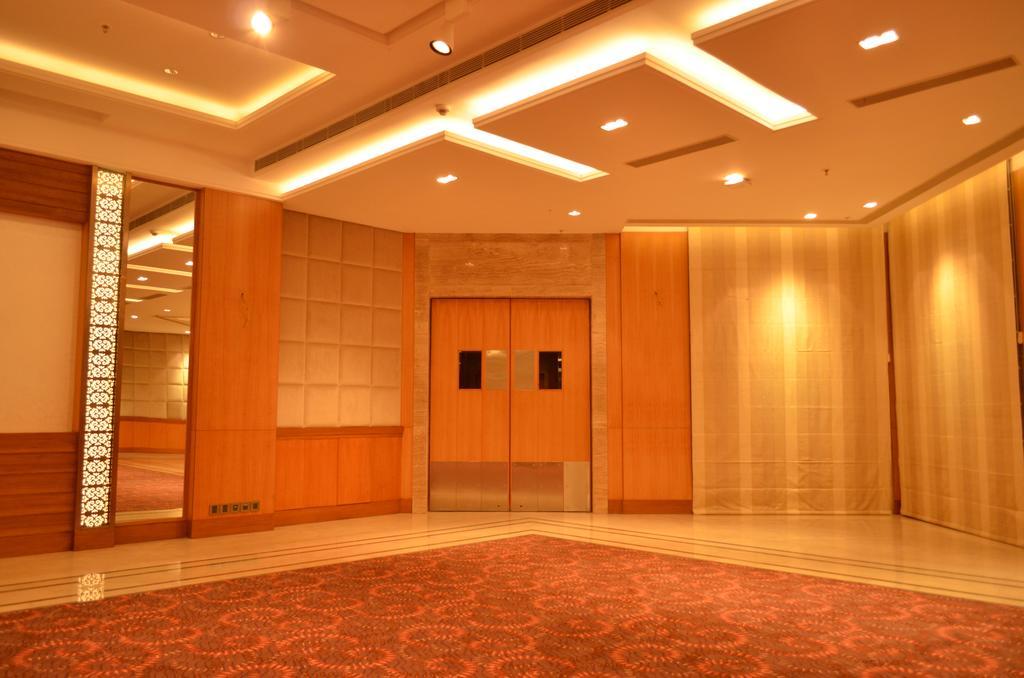Hotel The Umrao Nowe Delhi Zewnętrze zdjęcie