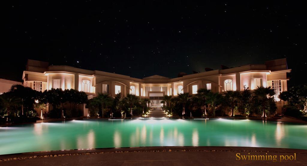 Hotel The Umrao Nowe Delhi Zewnętrze zdjęcie