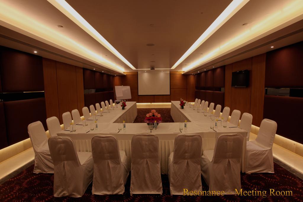 Hotel The Umrao Nowe Delhi Zewnętrze zdjęcie