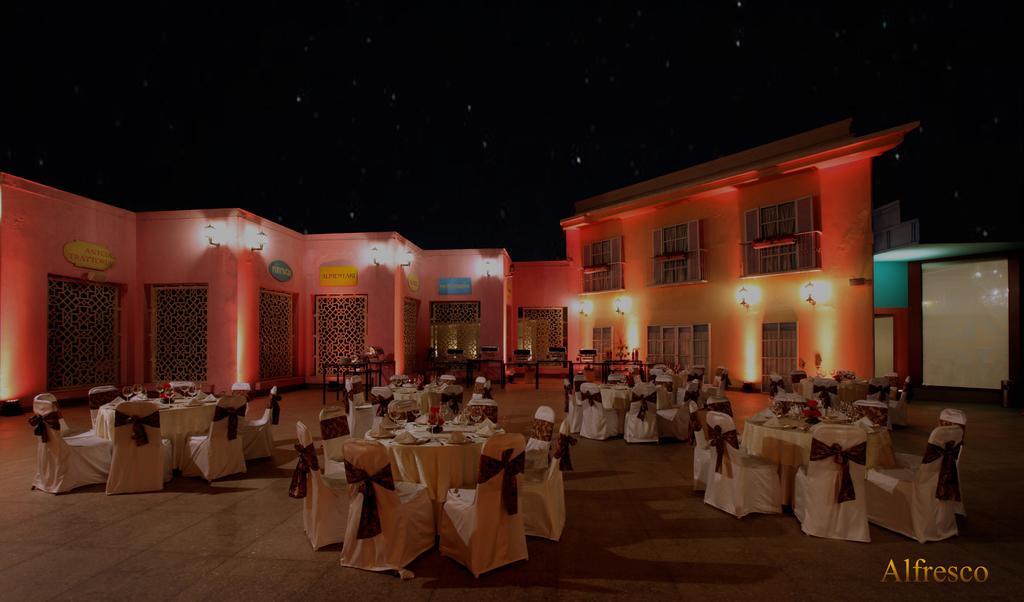 Hotel The Umrao Nowe Delhi Zewnętrze zdjęcie