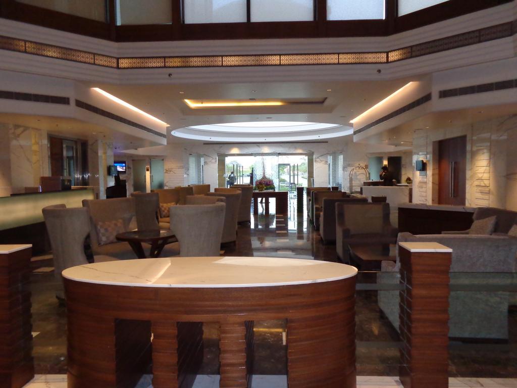 Hotel The Umrao Nowe Delhi Zewnętrze zdjęcie